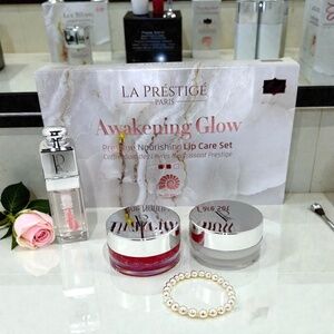 BNWT La Prestige Paris Lip Care Set | Awakening Glow | Gloss + Balm + Scrub